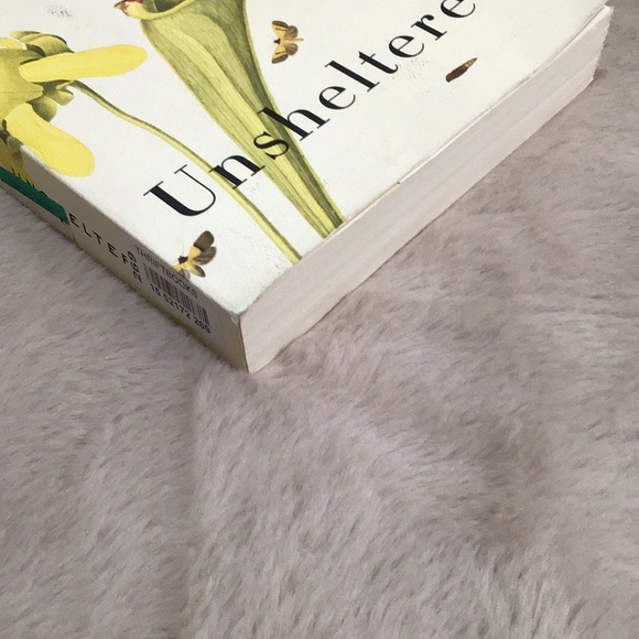 📚Unsheltered by Barbara Kingsolver; Paperback; 471 pages - Picture 6 of 8